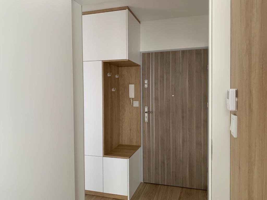 Apartament Nadmorski Z Basenem Klifowa 里沃 外观 照片
