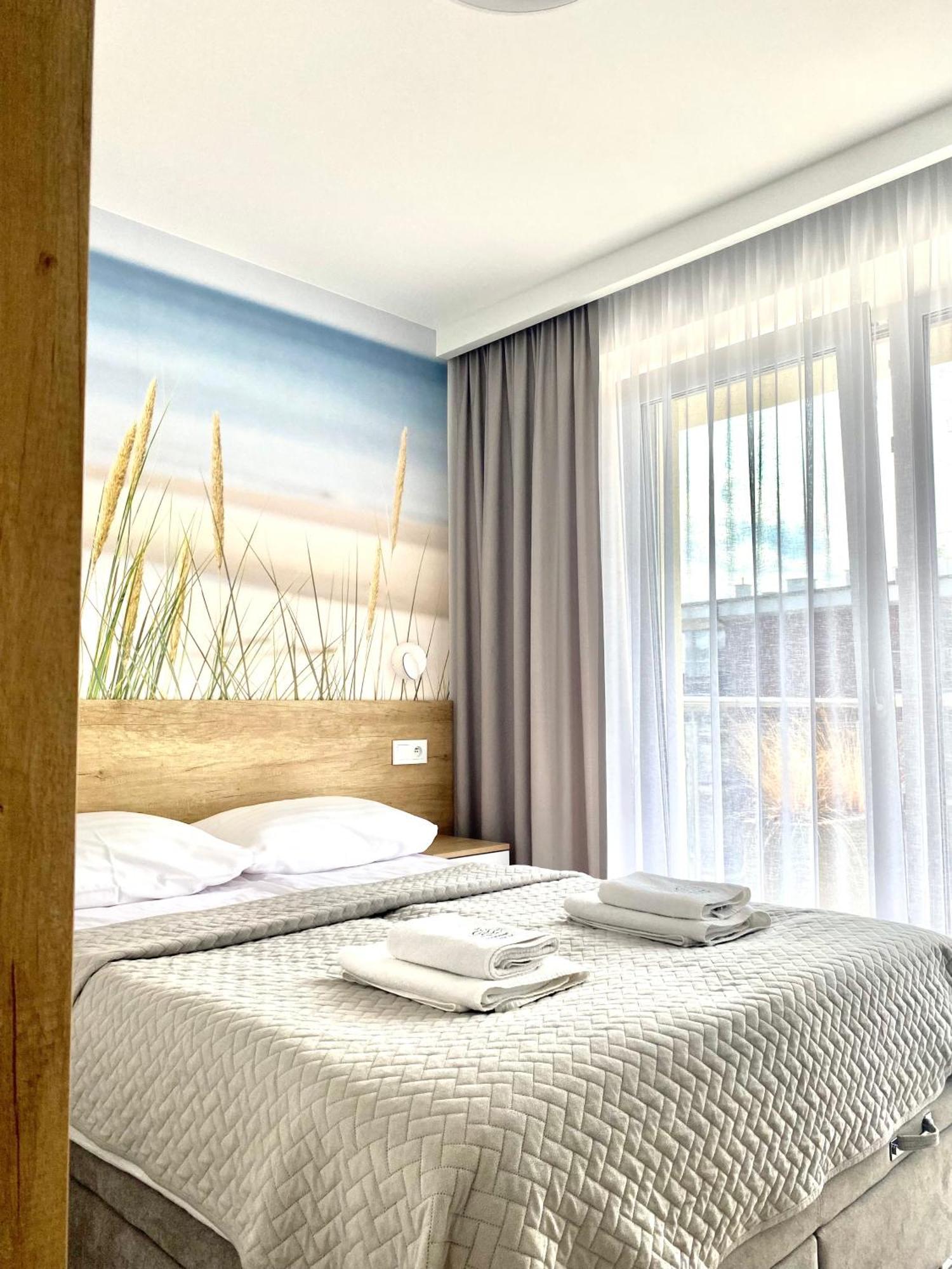 Apartament Nadmorski Z Basenem Klifowa 里沃 外观 照片